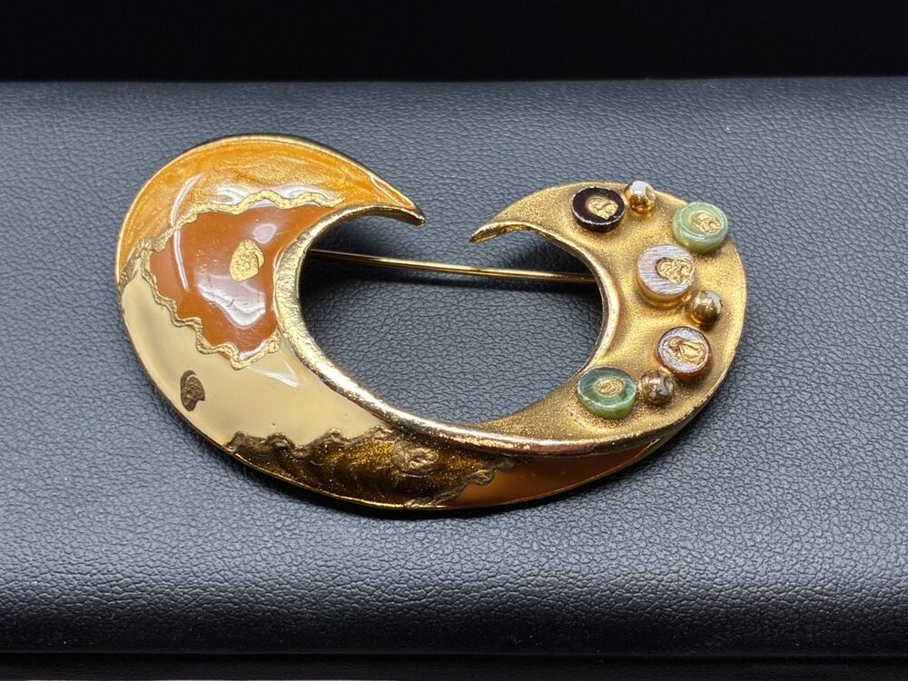 Vintage MCM Enamel Abstract Crescent Brooch Gold Tone Mid Century Pin